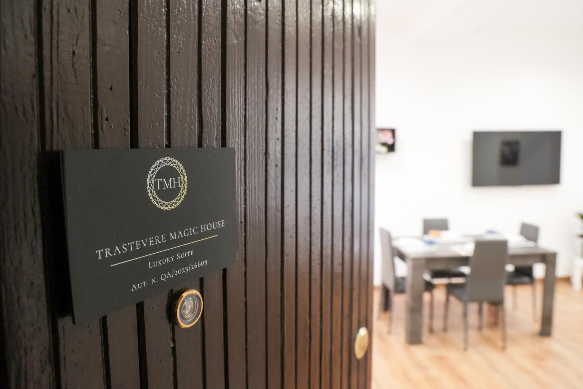 Trastevere Magic House Luxury Suite Rome Bagian luar foto